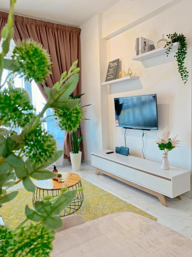 Netflix Two Bedroom Troika 182 Homestay Kota Bharu