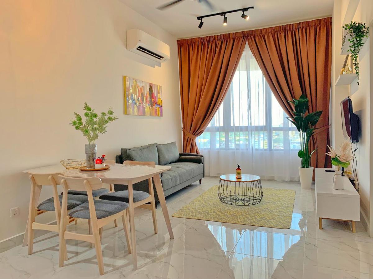 Netflix Two Bedroom Troika 182