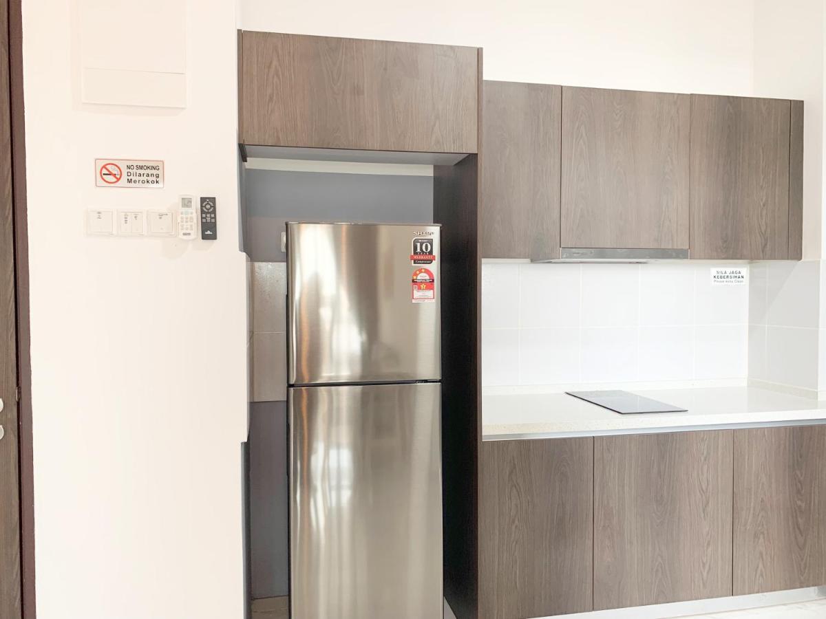 Netflix Two Bedroom Troika 182