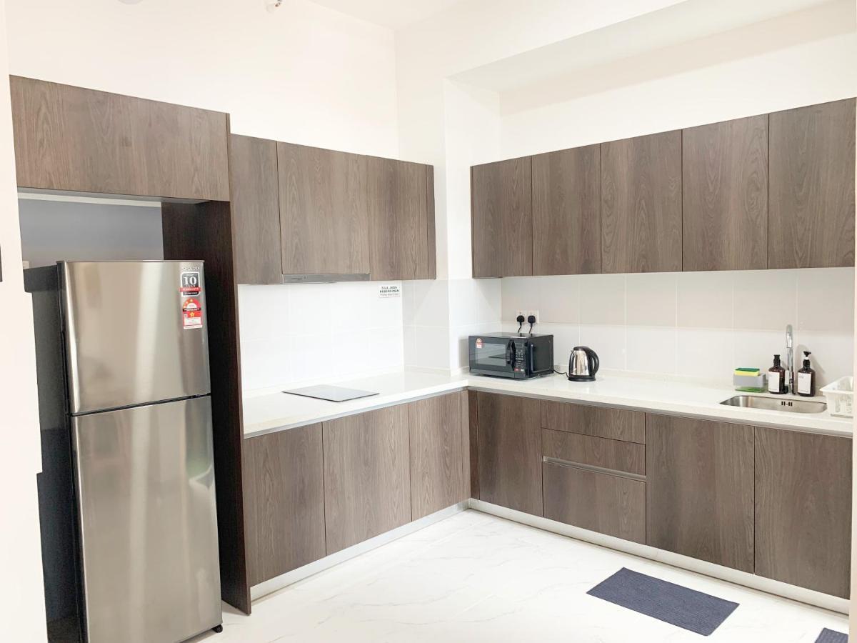 Netflix Two Bedroom Troika 182