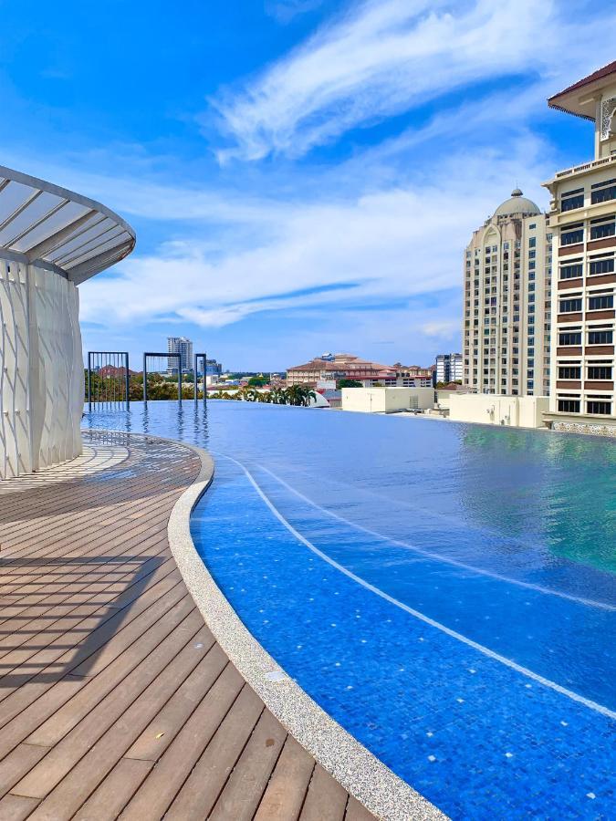 Netflix Two Bedroom Troika 182 Homestay *