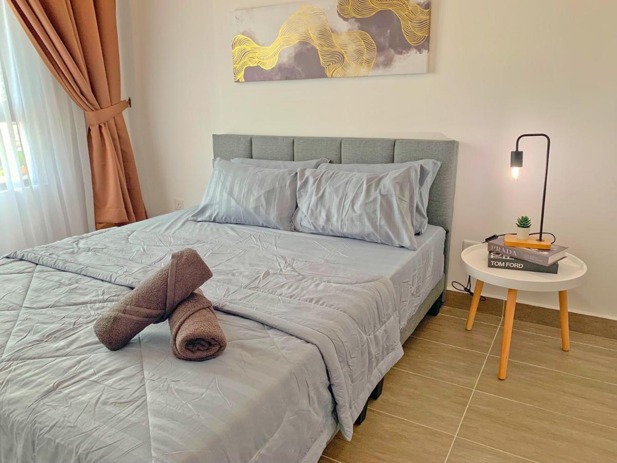 Netflix Two Bedroom Troika 182